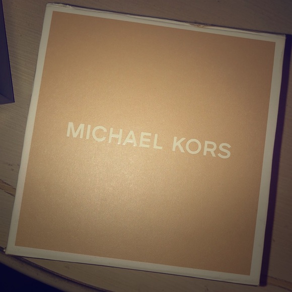 Michael Kors Men’s all black watch⌚️